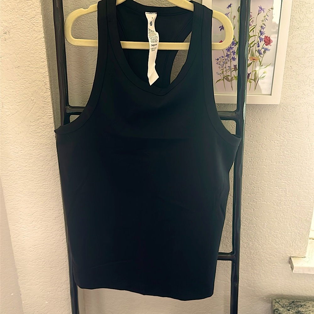 Brand new - tags on lululemon align waist length razorback size 8